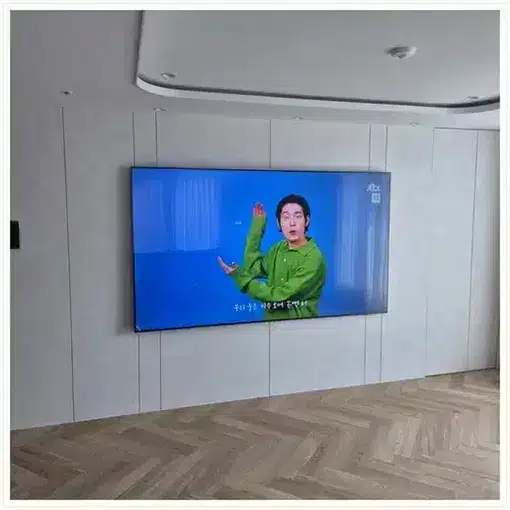 벽걸이TV 설치 모습 참고 사진