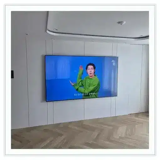 벽걸이TV 설치 모습 참고 사진