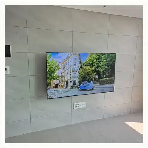 벽걸이TV 설치 모습 참고 사진