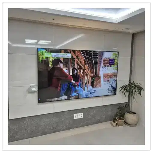 벽걸이TV 설치 모습 참고 사진