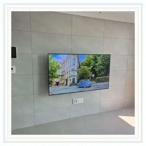 벽걸이TV 설치 모습 참고 사진