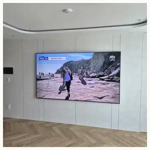 벽걸이TV 설치 모습 참고 사진