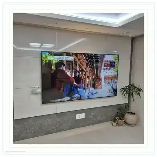벽걸이TV 설치 모습 참고 사진
