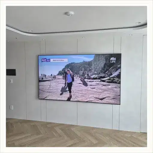 벽걸이TV 설치 모습 참고 사진