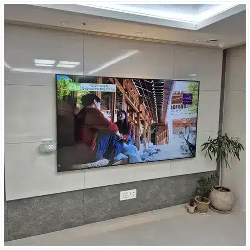 벽걸이TV 설치 모습 참고 사진
