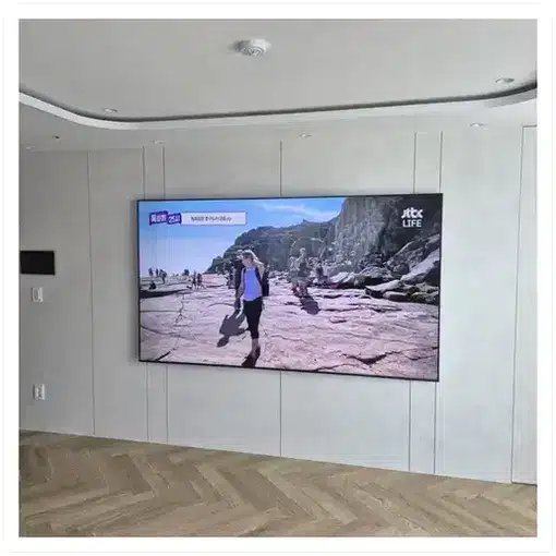 벽걸이TV 설치 모습 참고 사진