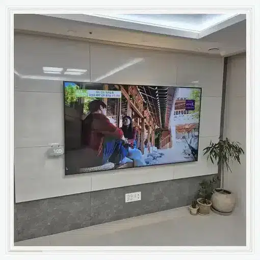 벽걸이TV 설치 모습 참고 사진