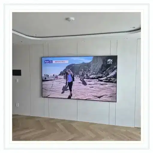 벽걸이TV 설치 모습 참고 사진