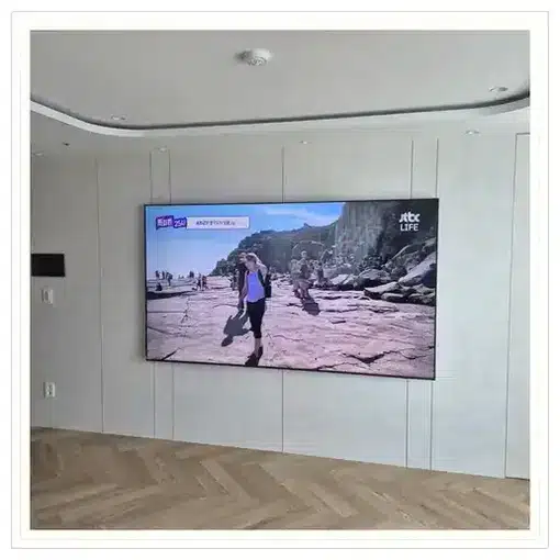 벽걸이TV 설치 모습 참고 사진