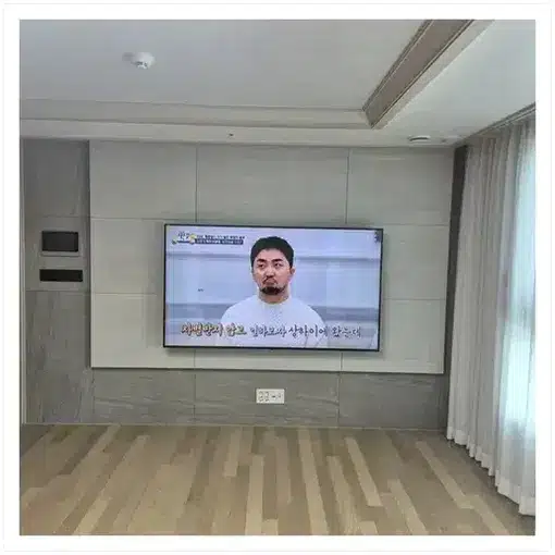 벽걸이TV 설치 모습 참고 사진
