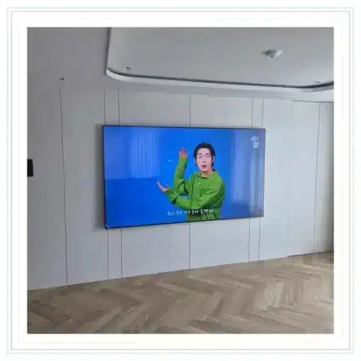 벽걸이TV 설치 모습 참고 사진