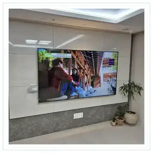 벽걸이TV 설치 모습 참고 사진