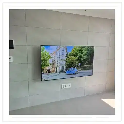 벽걸이TV 설치 모습 참고 사진