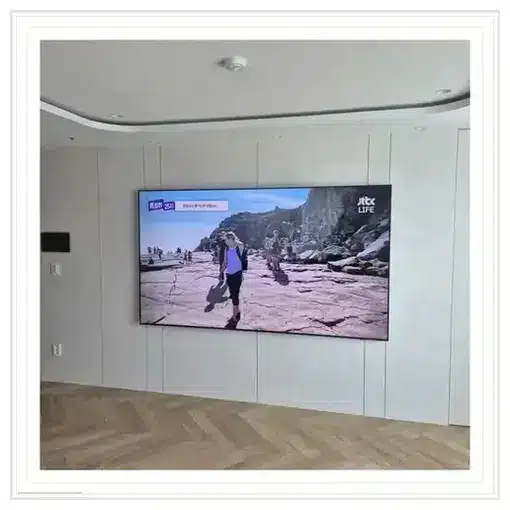 벽걸이TV 설치 모습 참고 사진
