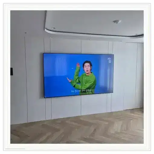 벽걸이TV 설치 모습 참고 사진