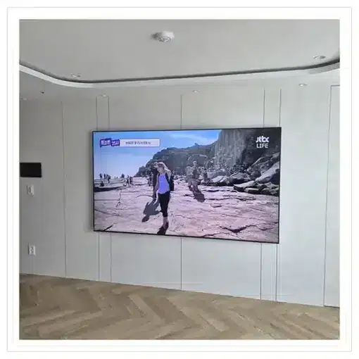 벽걸이TV 설치 모습 참고 사진
