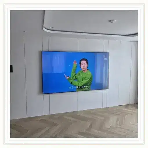 벽걸이TV 설치 모습 참고 사진